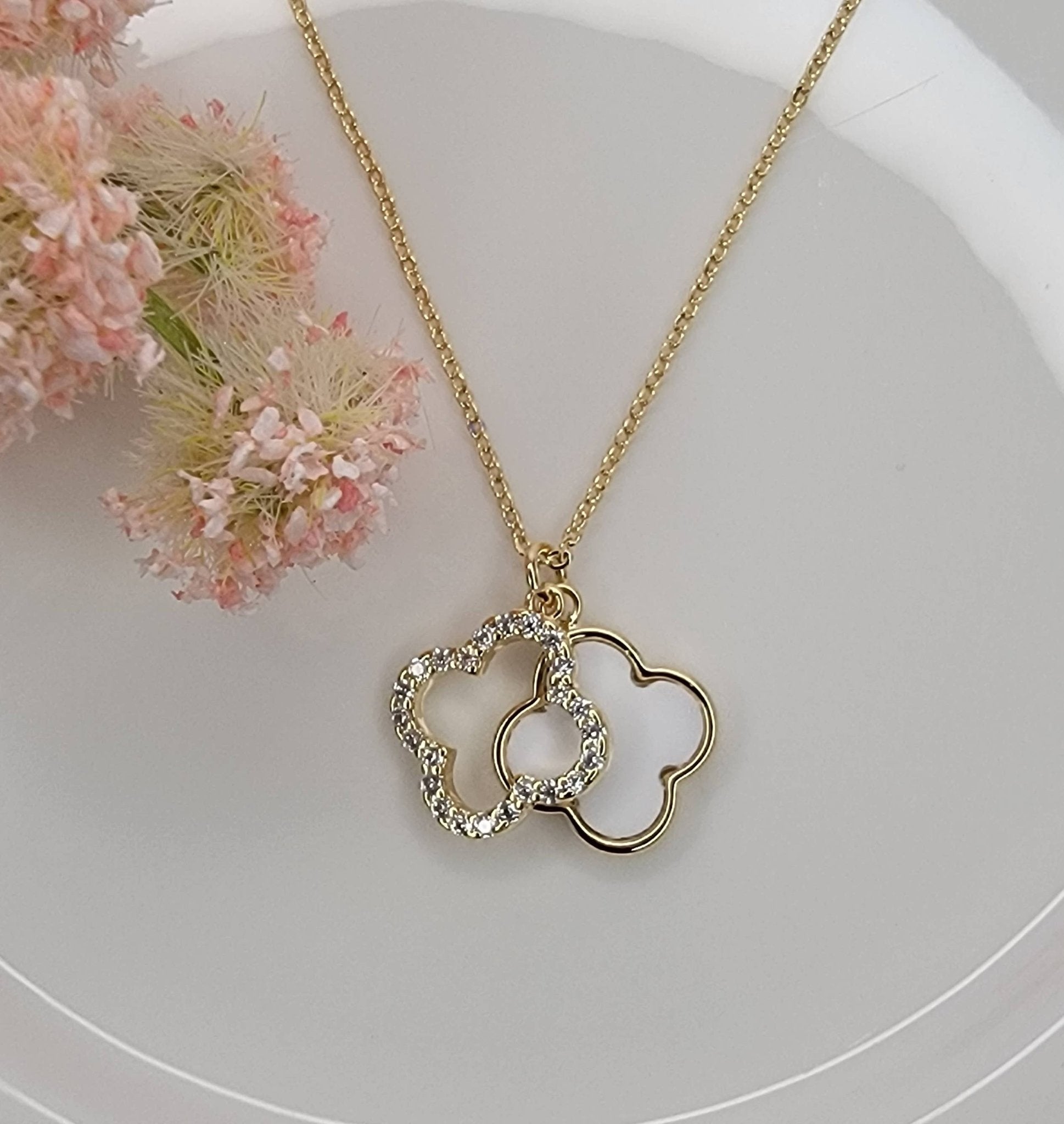 DOUBLE LAYERED FOUR LEAF CLOVER NECKLACE - HER Home Design Boutique
