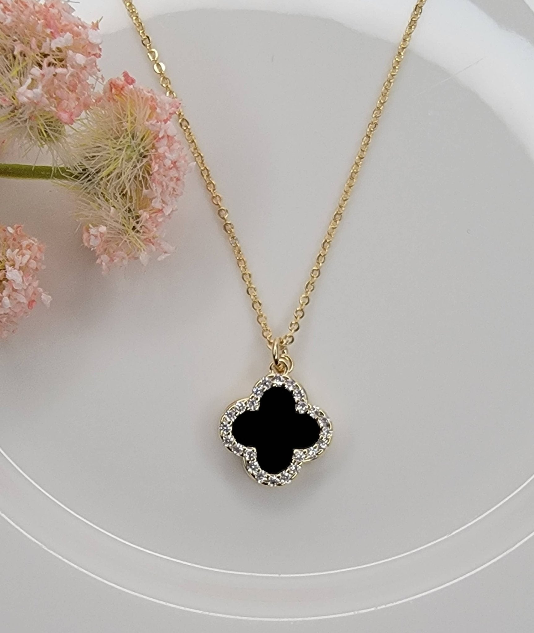 DOUBLE LAYERED FOUR LEAF CLOVER NECKLACE - HER Home Design Boutique