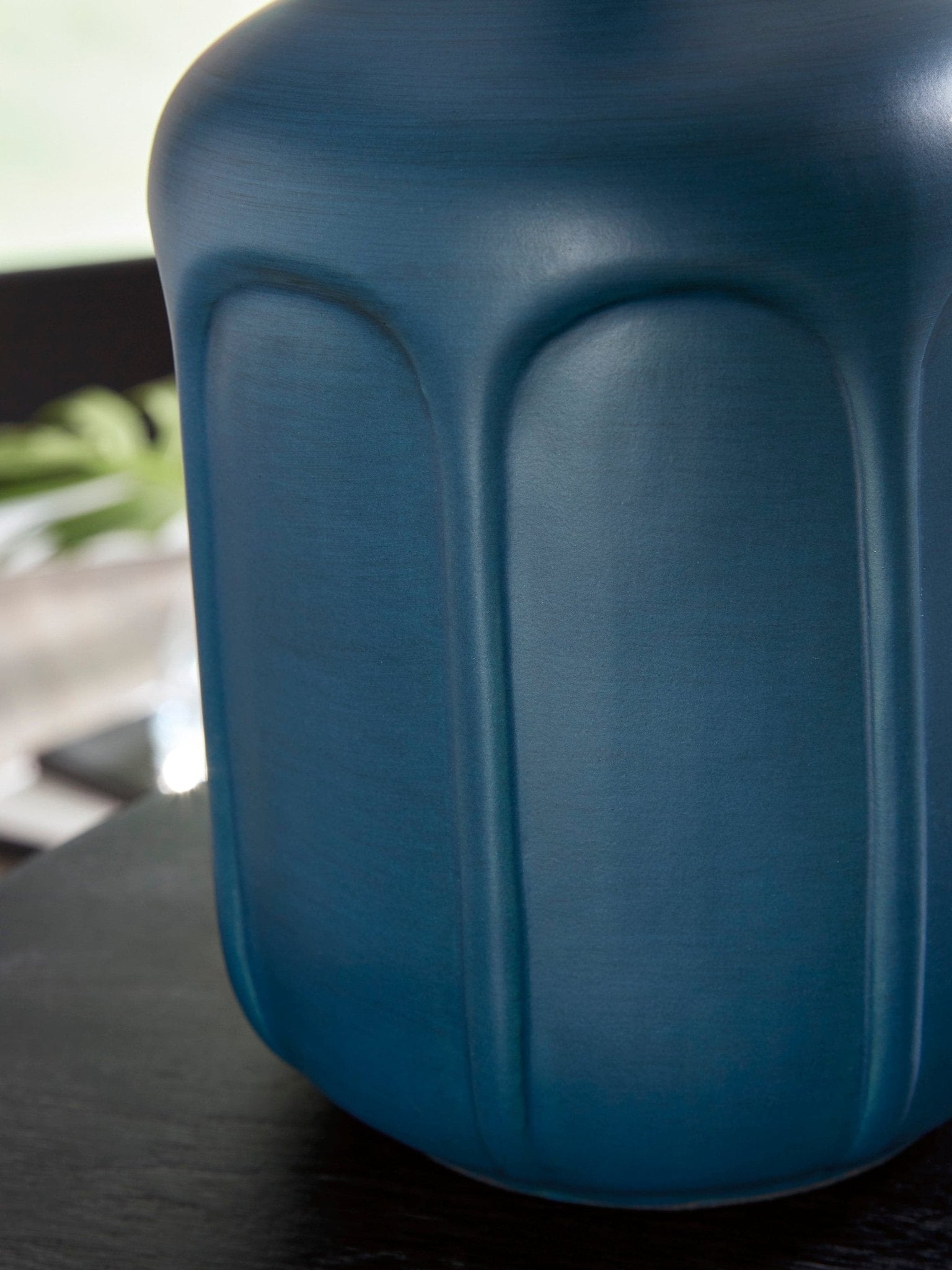 Gierburg Table Lamp - HER Home Design Boutique