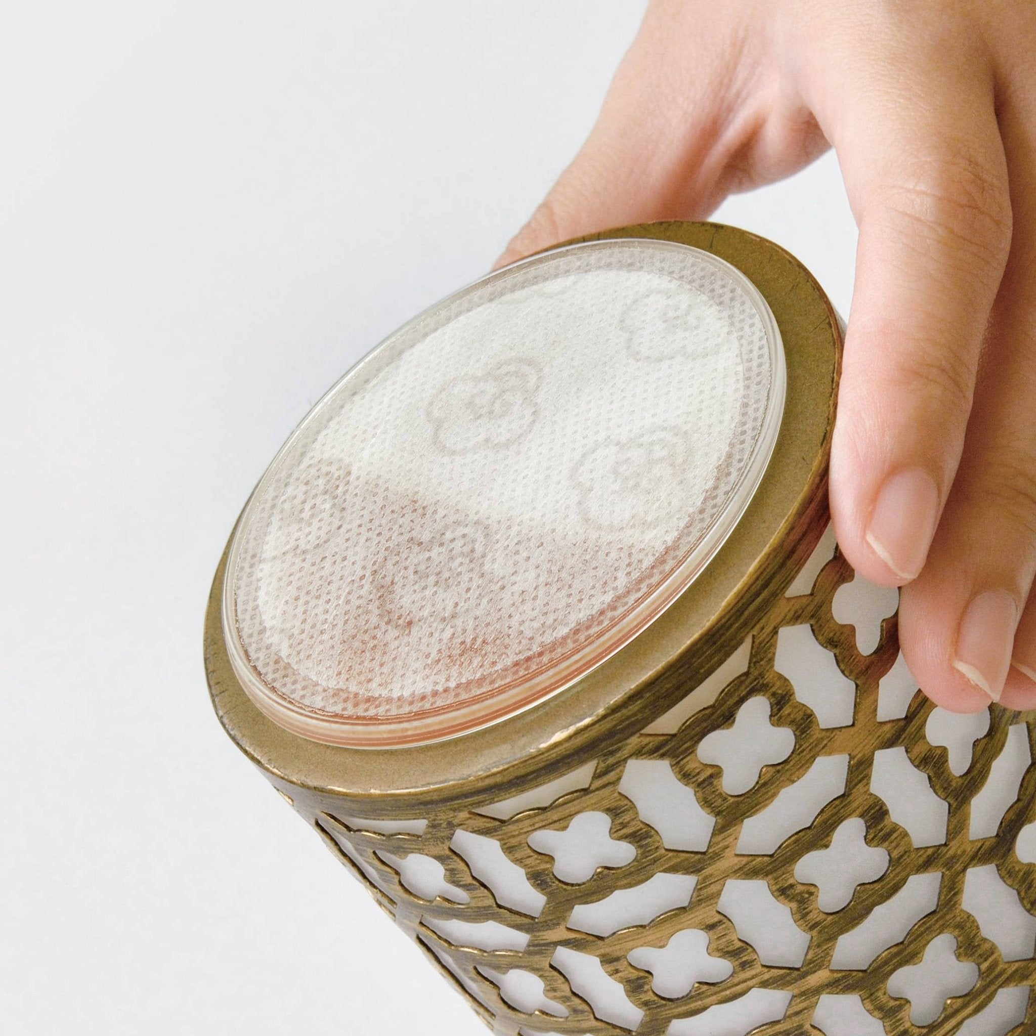 Oriental Cedar No Spill Wax Melt Pod - HER Home Design Boutique