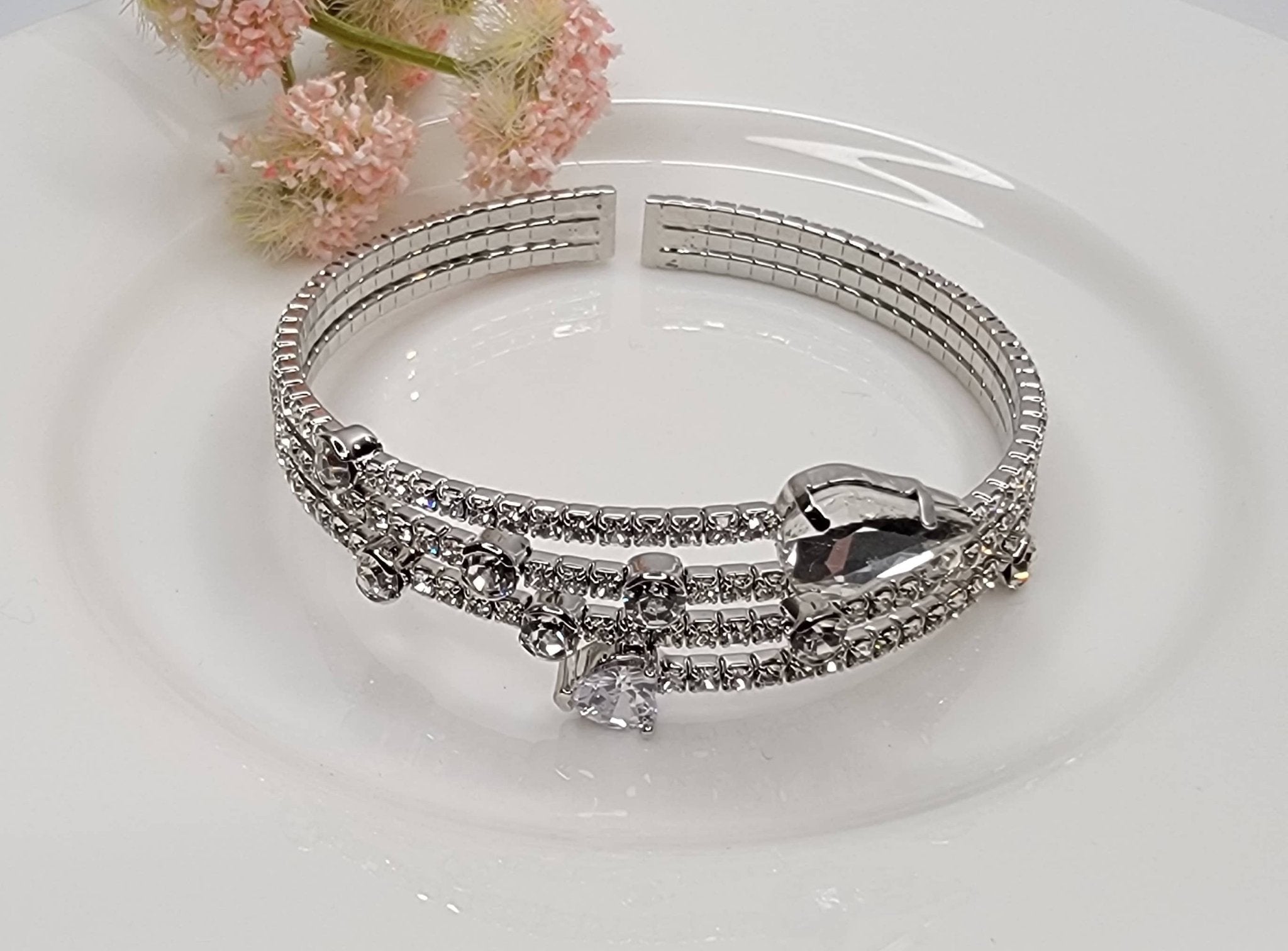 RHINESTONE BRACELET. - HER Home Design Boutique
