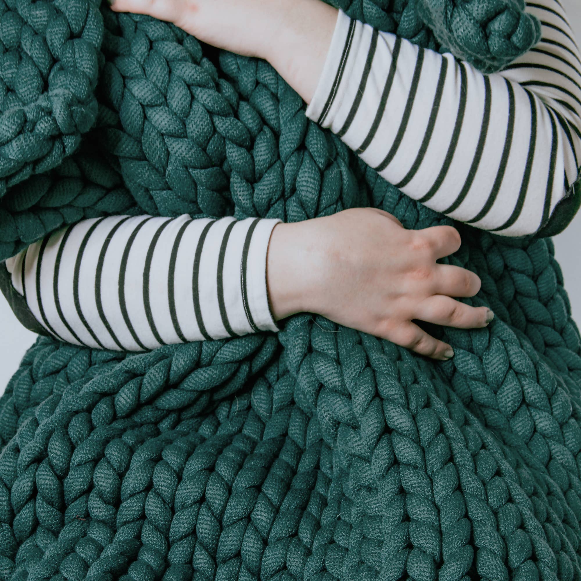 Chunky Knit Throw - 17 colors: Camel - HER Home Design Boutique