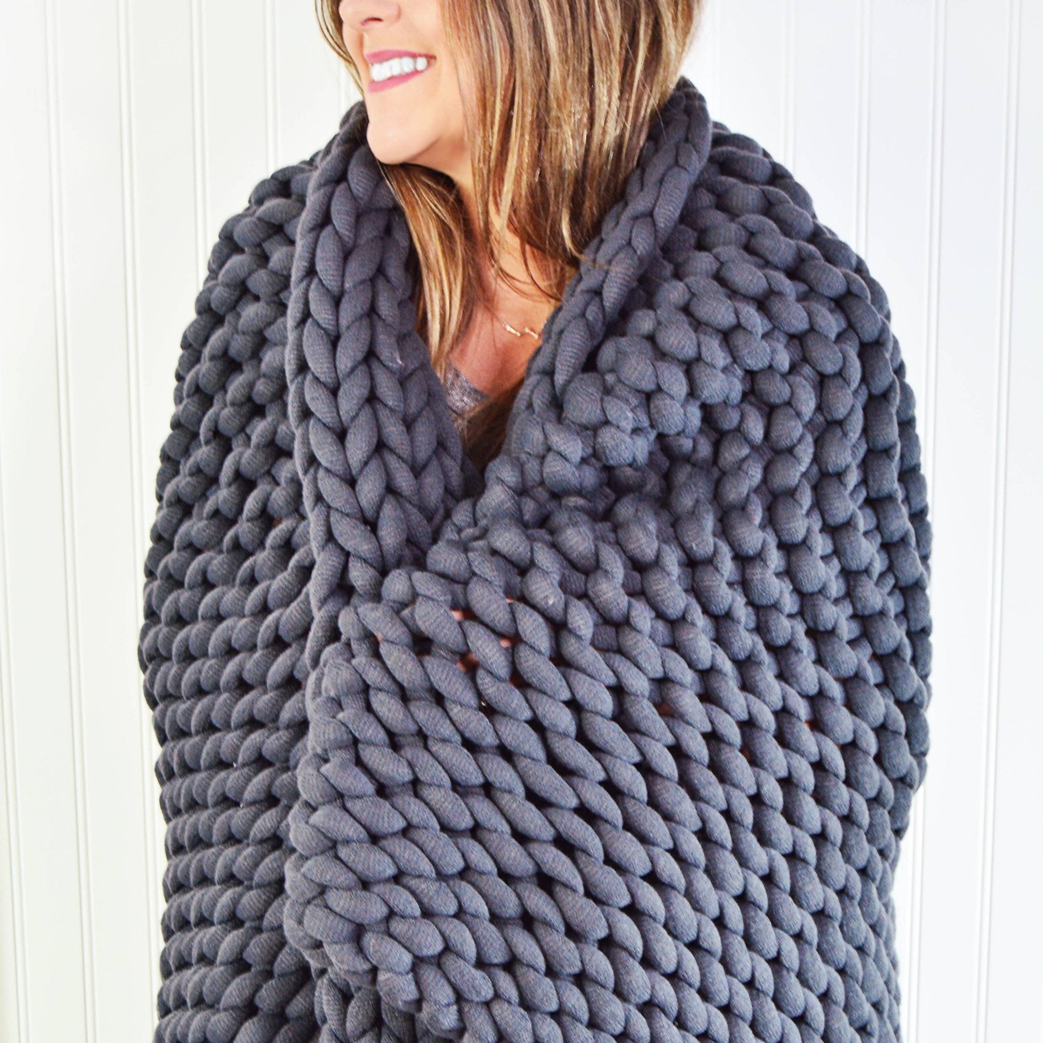 Chunky Knit Throw - 17 colors: Peacock - HER Home Design Boutique